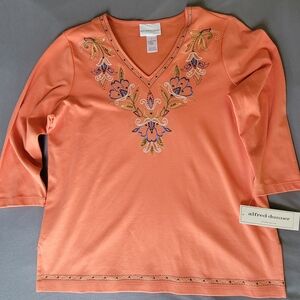NWT Alfred Dunner Women's Coral Embroidered Pullover Top - Medium